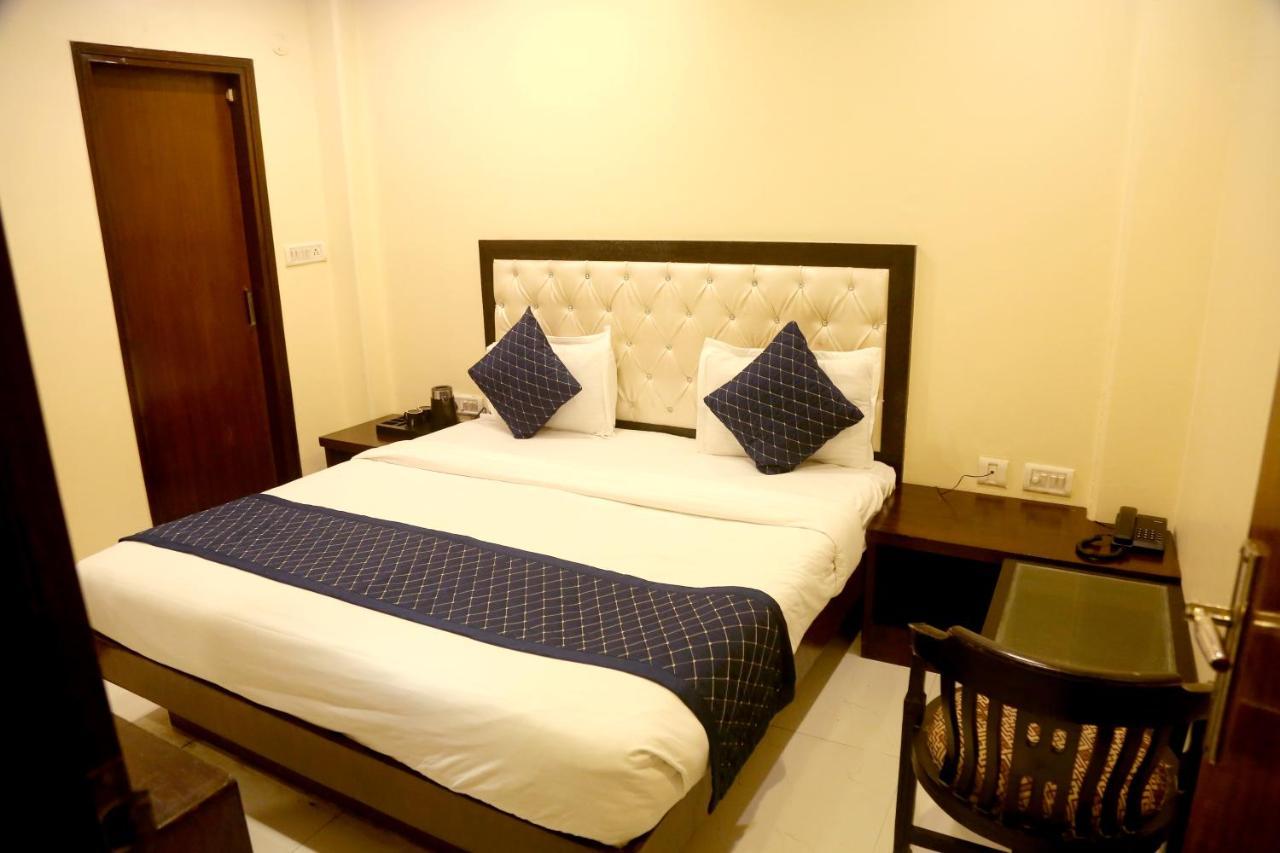 Hotel Guruvas Inn "Vaccinated Staff" Neu-Delhi Exterior foto
