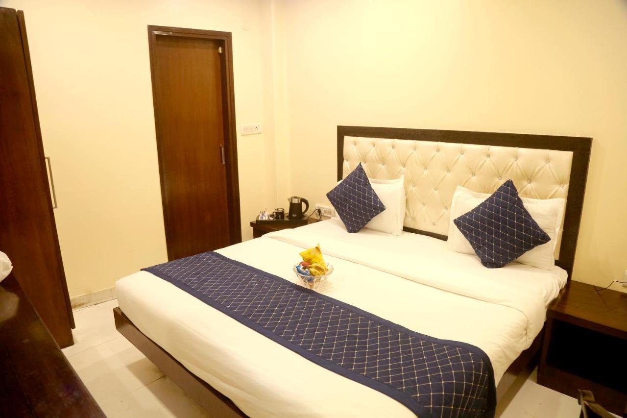 Hotel Guruvas Inn "Vaccinated Staff" Neu-Delhi Exterior foto