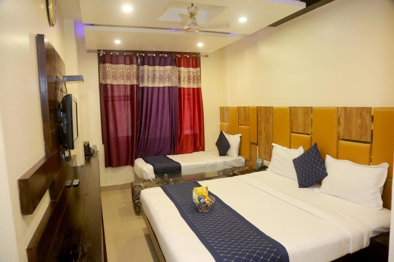 Hotel Guruvas Inn "Vaccinated Staff" Neu-Delhi Exterior foto