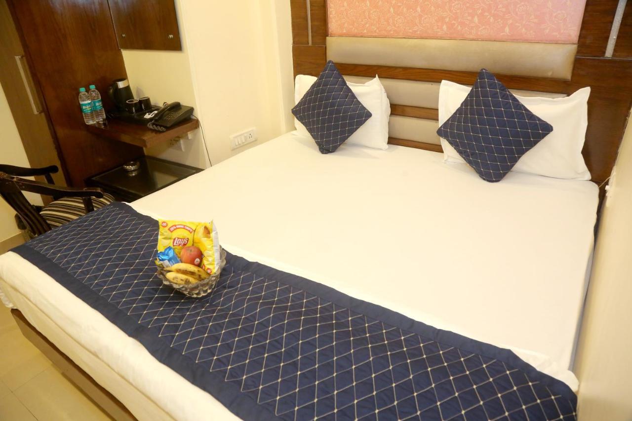 Hotel Guruvas Inn "Vaccinated Staff" Neu-Delhi Exterior foto