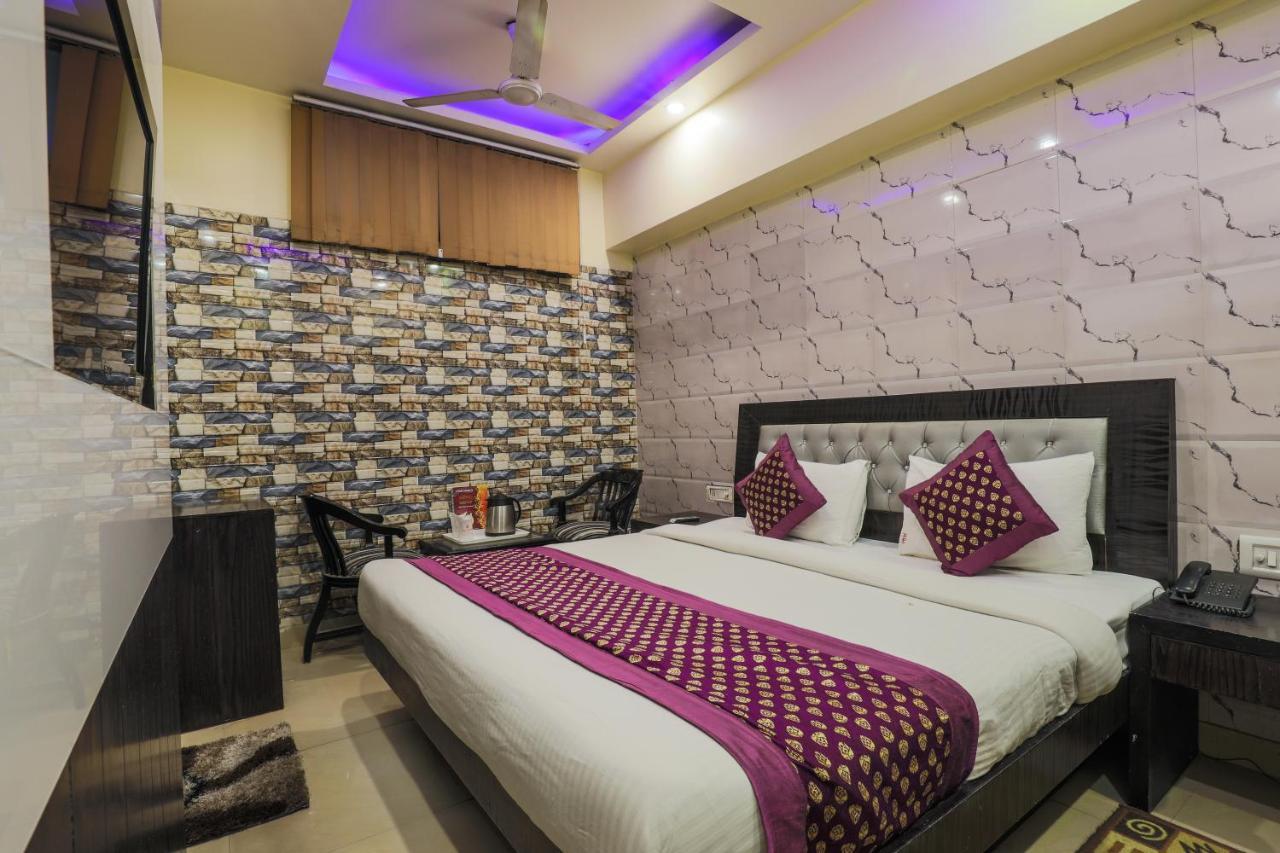 Hotel Guruvas Inn "Vaccinated Staff" Neu-Delhi Exterior foto